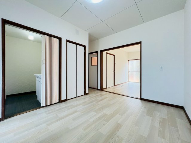 白川台5丁目貸家の居間・リビング