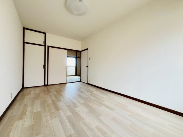 白川台5丁目貸家の居間・リビング