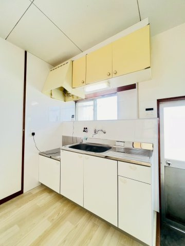 白川台5丁目貸家のキッチン