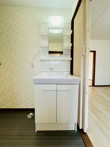 白川台5丁目貸家の洗面所