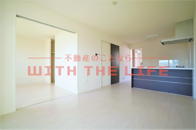 ラフィーネA【10,000円キャッシュバック対象物件】の居間・リビング|リビングです