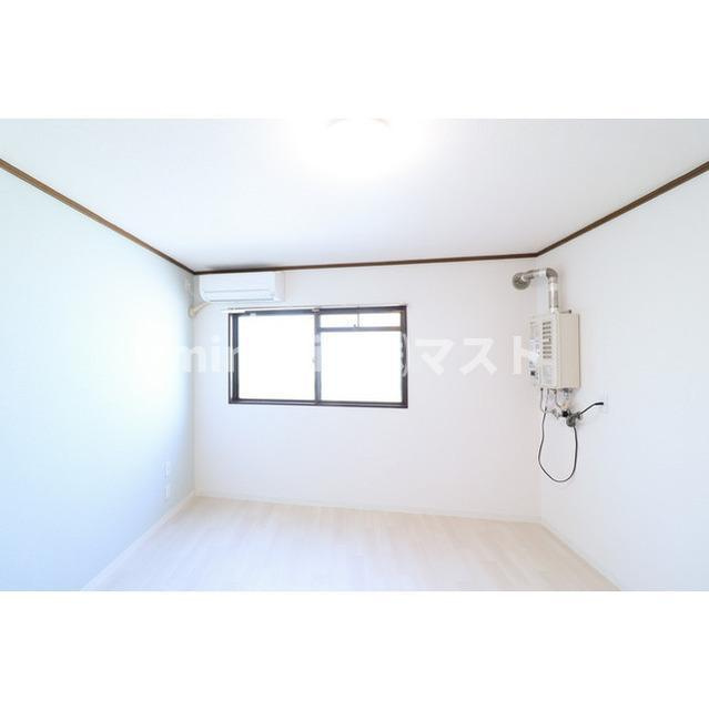 メゾンアルベールの居間・リビング