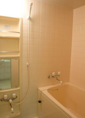 【浴室】 | ミラベル関谷 | 落ち着いた空間のお風呂です