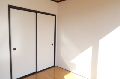 【寝室】 | 第一シャトル | 反転間取り別部屋写真です。