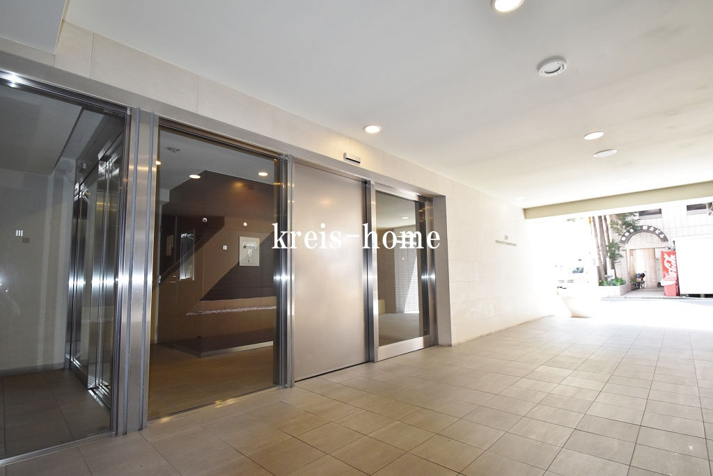 フォレシティ神田多町のエントランス