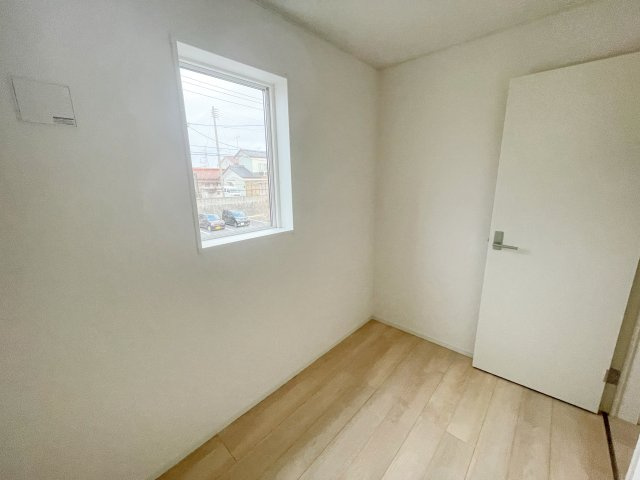 新築戸建・新築建売　郡山市安積町荒井第6　朝日が丘小・第七中の洋室