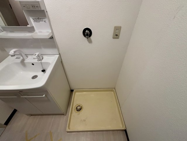 東今宿中村コーポⅠの洗面所