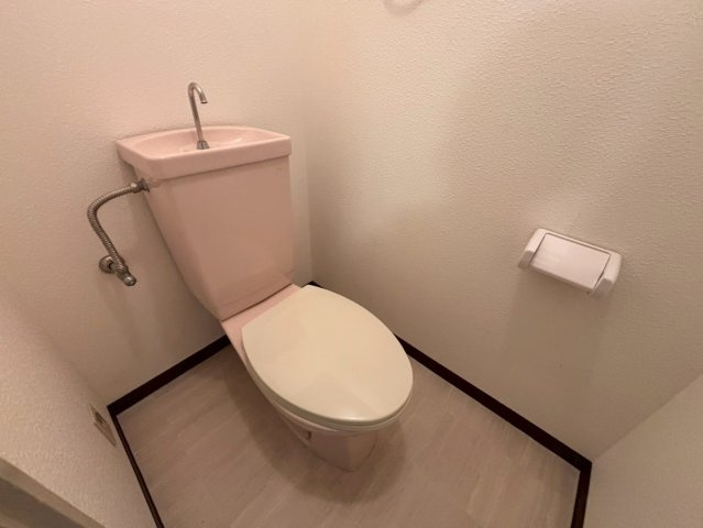 東今宿中村コーポⅠのトイレ