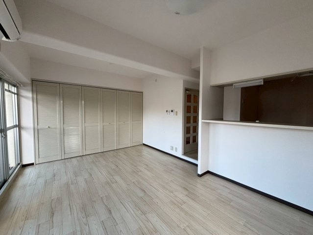 東今宿中村コーポⅠの居間・リビング