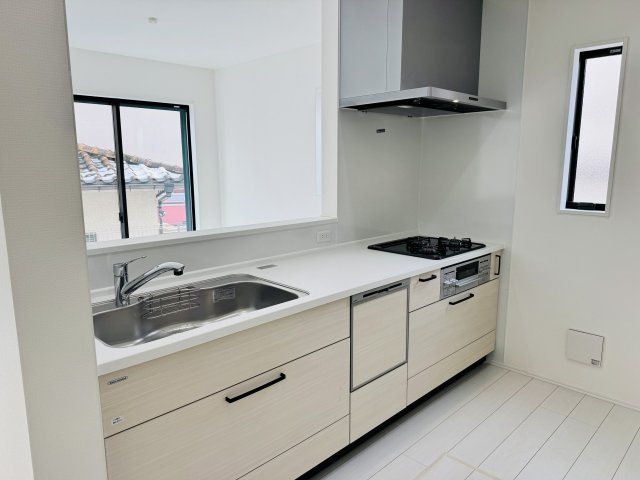 八王子市　上柚木　新築一戸建て　１期のキッチン|～食洗機付き　食事後の食器洗いはお任せ、家族でゆっくりとくつろげます～