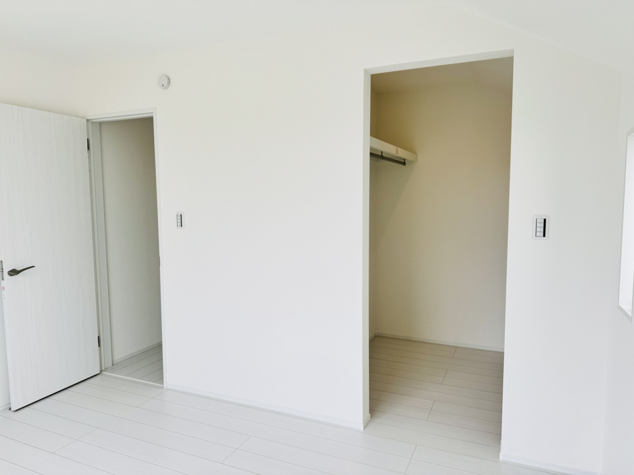 八王子市　上柚木　新築一戸建て　１期の子供部屋|～2階5.6女の洋室　2面採光で明るく風通しの良いお部屋です～