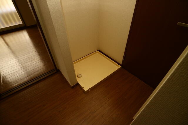 アーバンハウスのその他|洗濯機置場