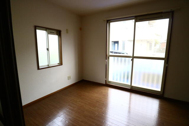 アーバンハウスのその他|洋室６