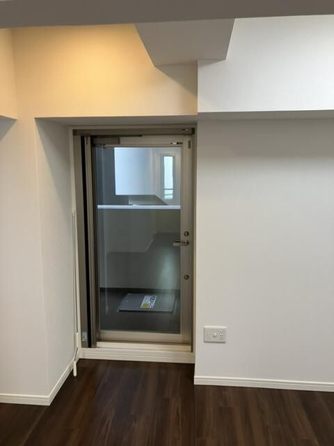 アンビックス神田のバルコニー