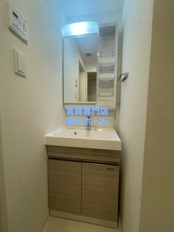 SOFIA住吉大社の独立洗面台|使いやすい独立洗面台です