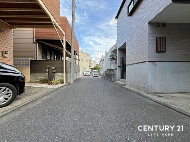 【前面道路含む現地写真】 | 京王線「千歳烏山」中古戸建