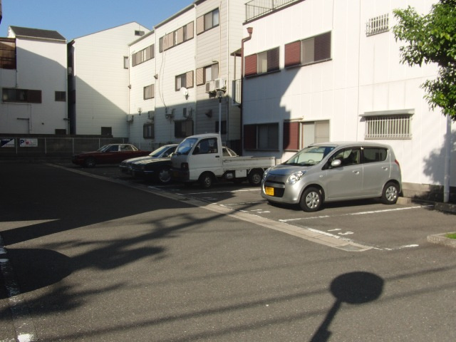 K．1stの駐車場