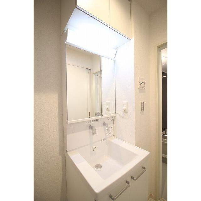 プレジールの独立洗面台