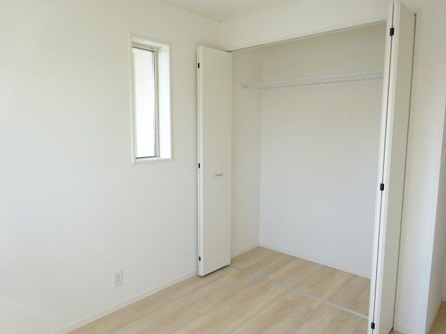 クレイドルガーデン前橋市粕川町新屋第１　１号棟の収納|2階洋室1収納です