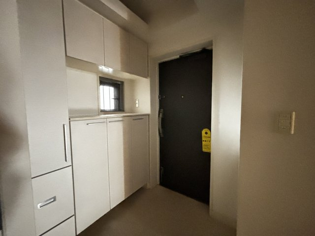 リボンシティレジデンス　ブライトフォートの玄関