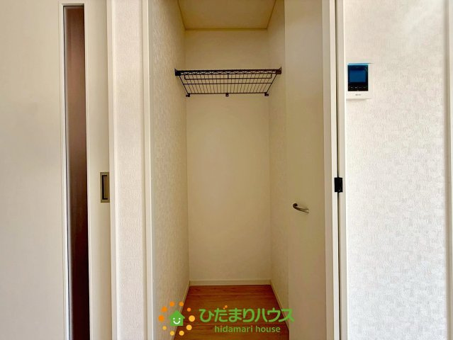 久喜市青毛第3　新築一戸建て　03　クレイドルガーデンの収納|リビングに嬉しい収納！