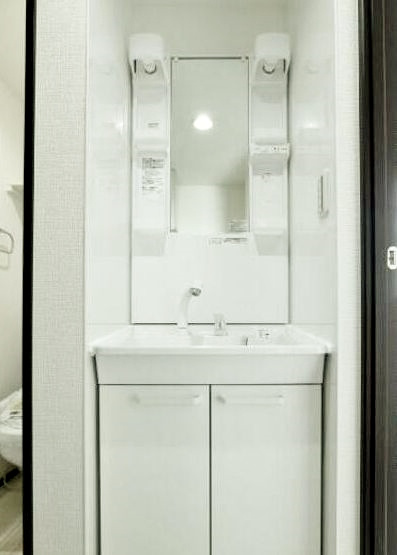 練馬区小竹町２丁目のアパートの洗面所|同仕様