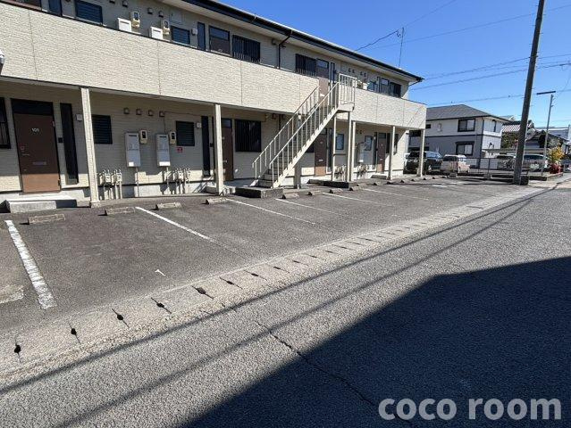 コーポ雪小僧の駐車場