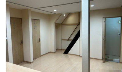 【居間・リビング】 | 小島2丁目店舗・居宅 | ゆったりとしたリビングです