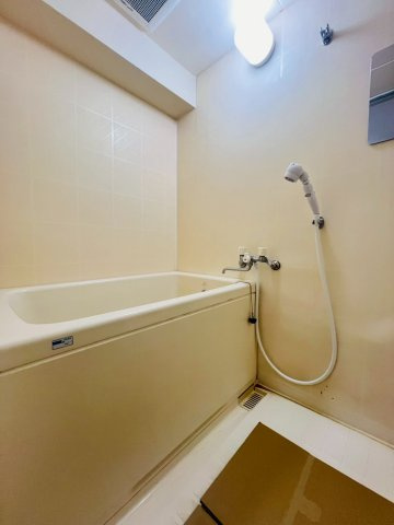 ステラコートⅣの浴室