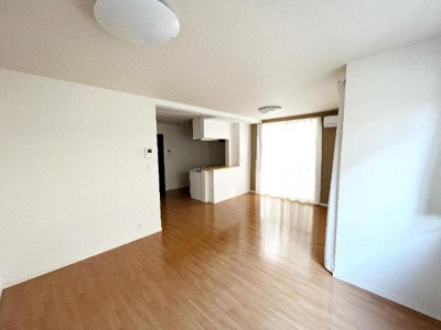 【内装】 | BIG フォレスト 小坂 | 洋室