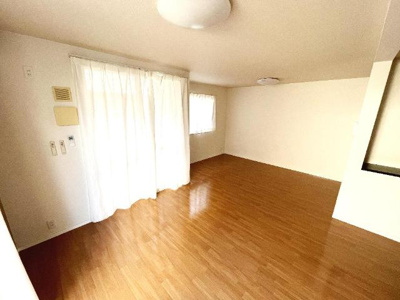 【内装】 | BIG フォレスト 小坂 | 洋室