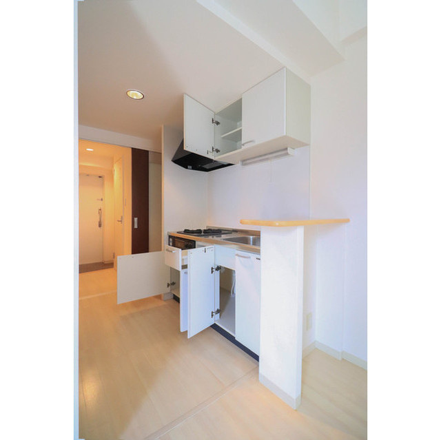 ルクレ新大阪レジデンスのキッチン