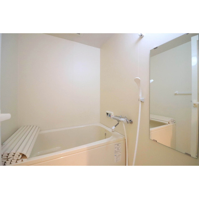 ルクレ新大阪レジデンスの浴室