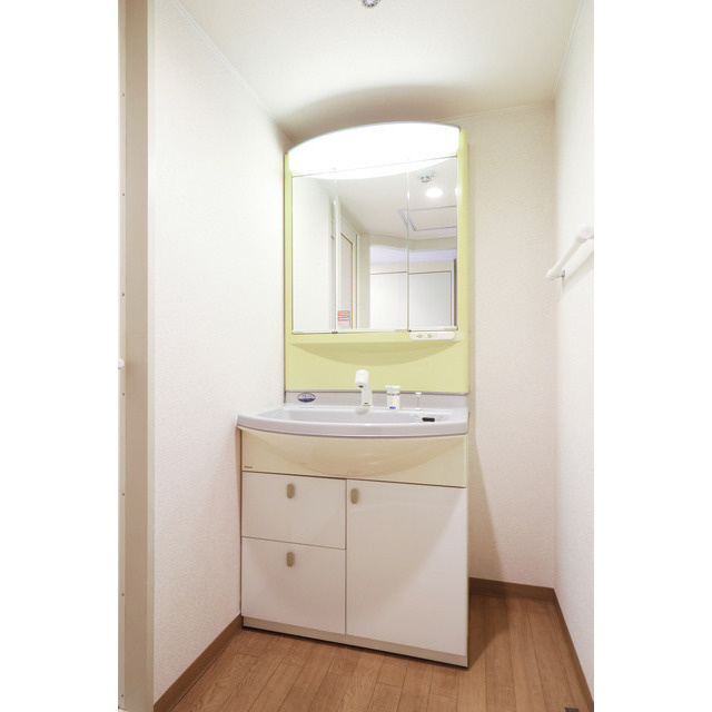 グランヴィ新大阪の洗面所