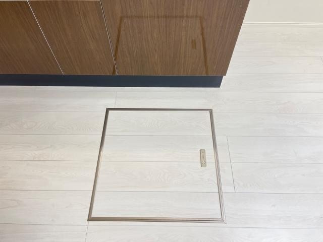 グランチェスタのキッチン|床下収納