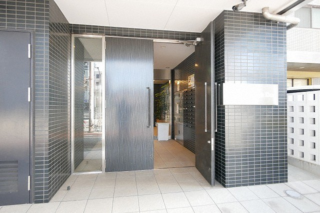 レクシア平野DUOのエントランス