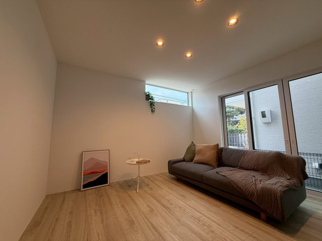 草津市矢倉一丁目の居間・リビング