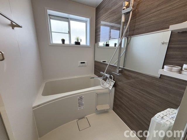 オーベルテューレ東小川の浴室