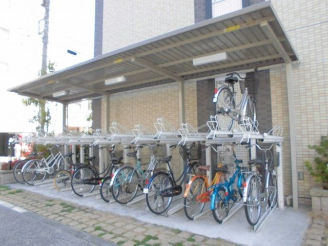 PRINCE54の駐車場|駐輪場