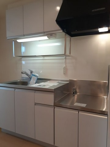 サンハイツ　フルールのキッチン|コンパクトなキッチンで掃除もラクラク