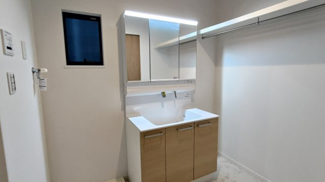 【洗面所】 | 南大樋町貸家