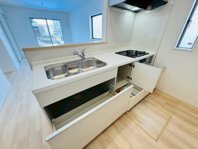 ♥♥那覇市識名-2号棟（全2棟）のキッチン
