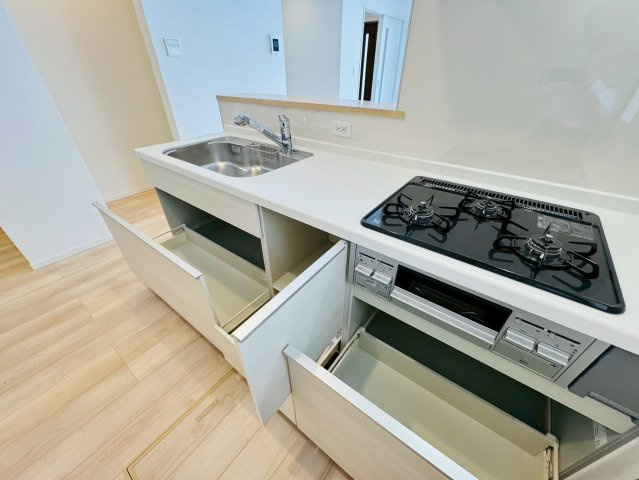 ♥♥那覇市識名-2号棟（全2棟）のキッチン