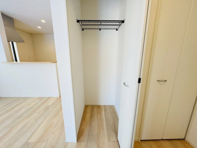 ♥♥那覇市識名-2号棟（全2棟）の収納