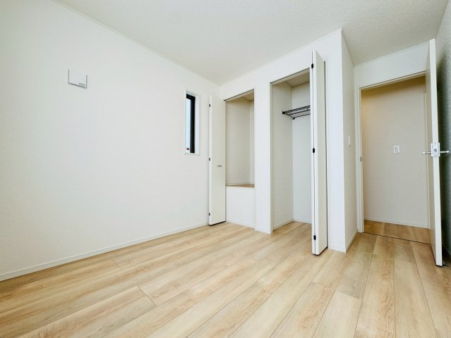 ♥♥那覇市識名-2号棟（全2棟）の洋室