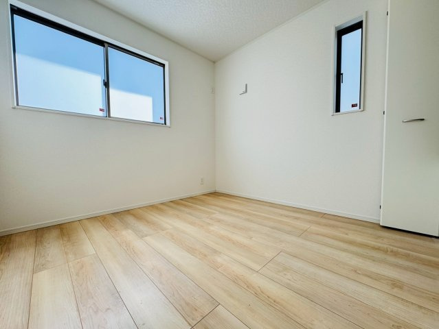 ♥♥那覇市識名-2号棟（全2棟）の洋室