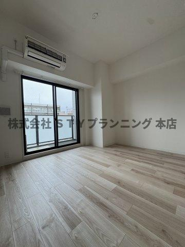 仲介手数料０円！S-RESIDENCE浄心Eastの居間・リビング