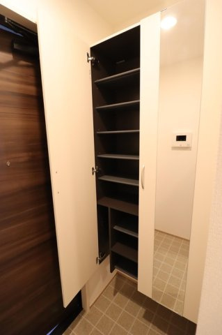 ラ　フィオーレの玄関