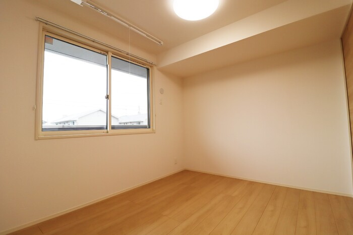 ラ　フィオーレの洋室