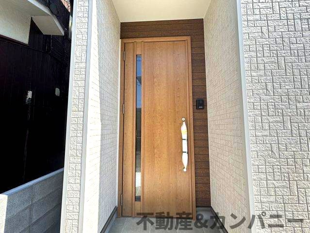東野5丁目の新築のおうち③　松山市東野5丁目新築戸建の玄関|シンプルで使いやすい玄関です